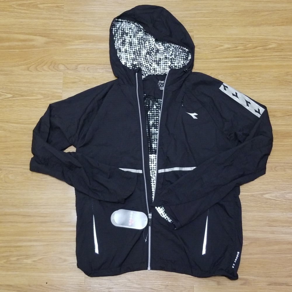 Diadora performance wind breaker